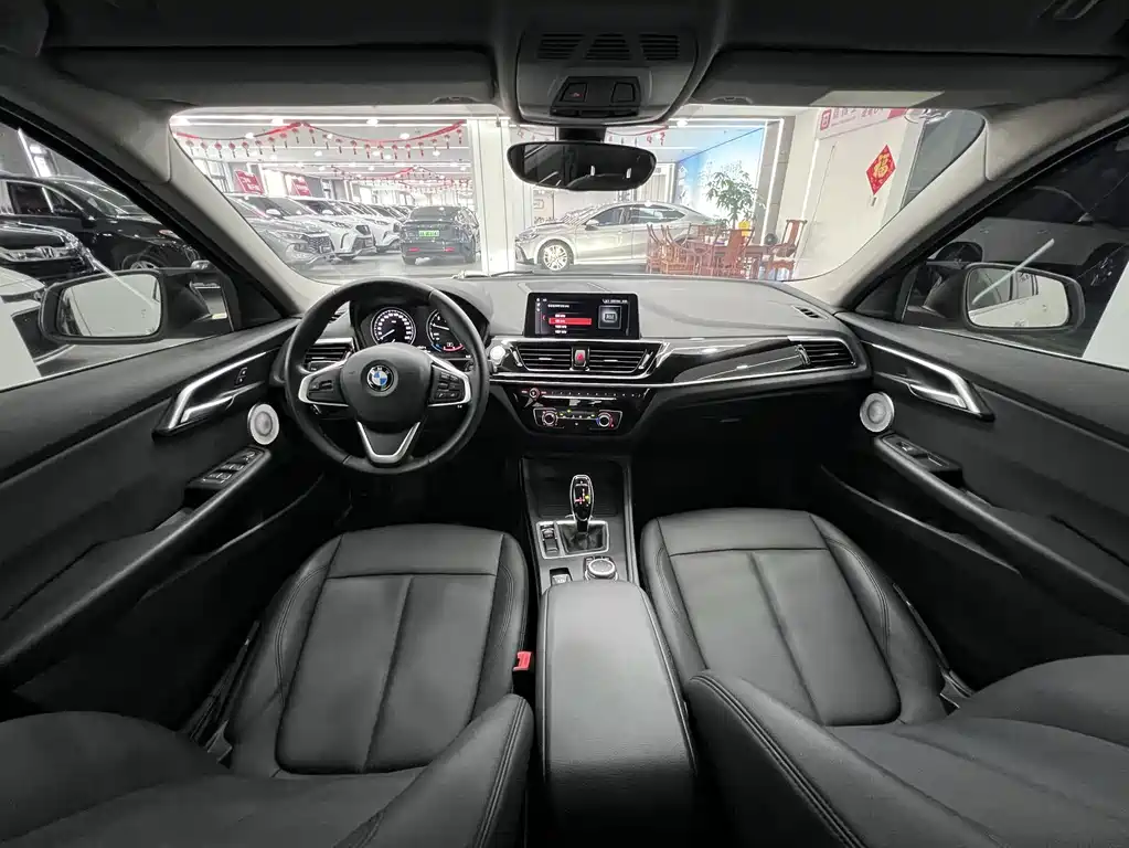BMW 1 Series 2021 120i M Sports Edition купить на сайте DeffCars