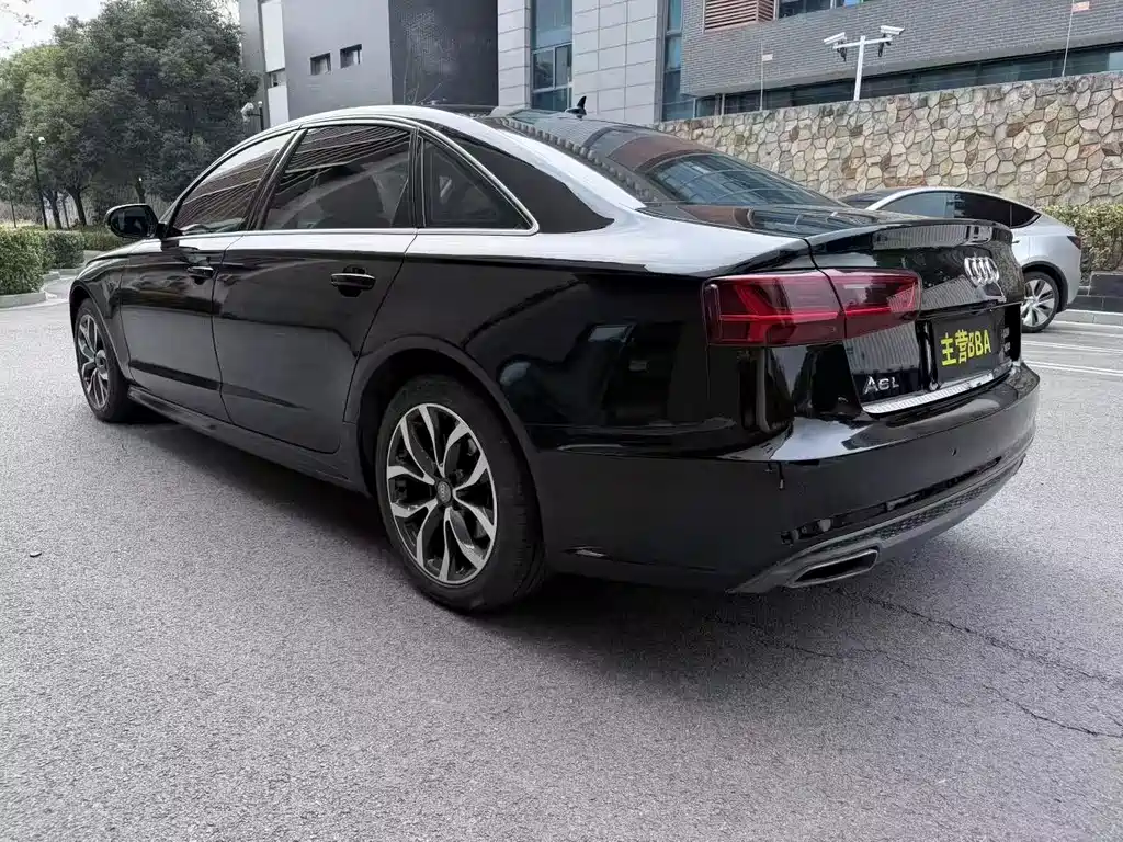 Audi A4L 2021 40 TFSI Advanced Life Edition купить на сайте DeffCars