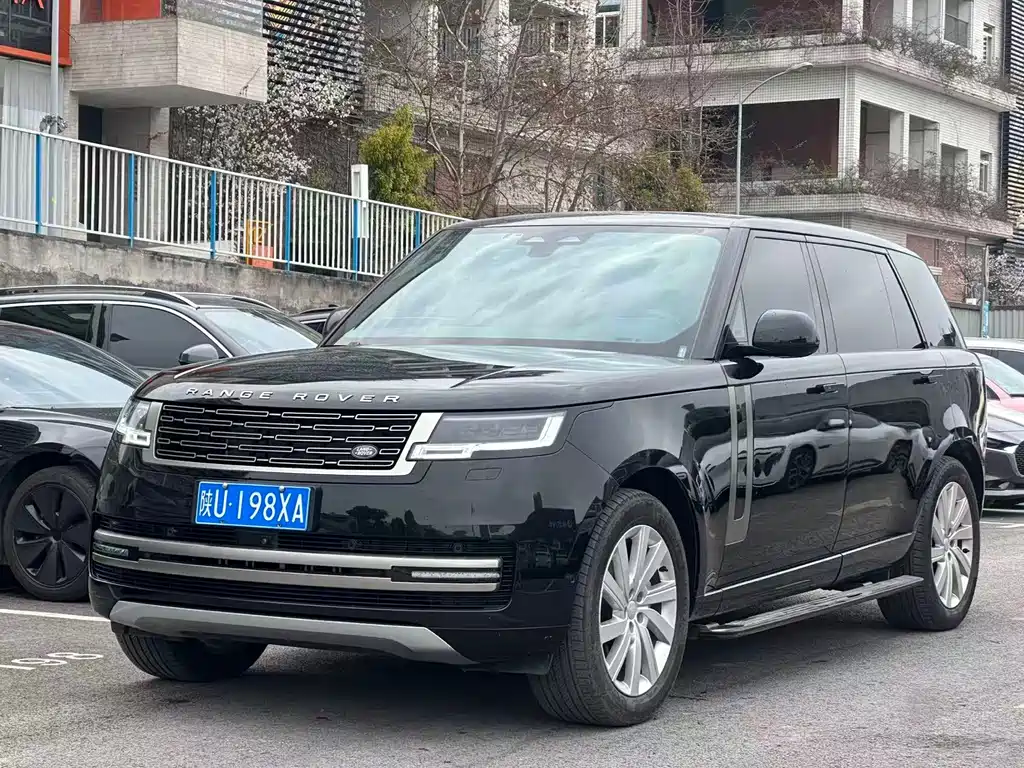 Range Rover 2023 3.0 L6 400PS Seven-seater Extended Edition купить на сайте DeffCars