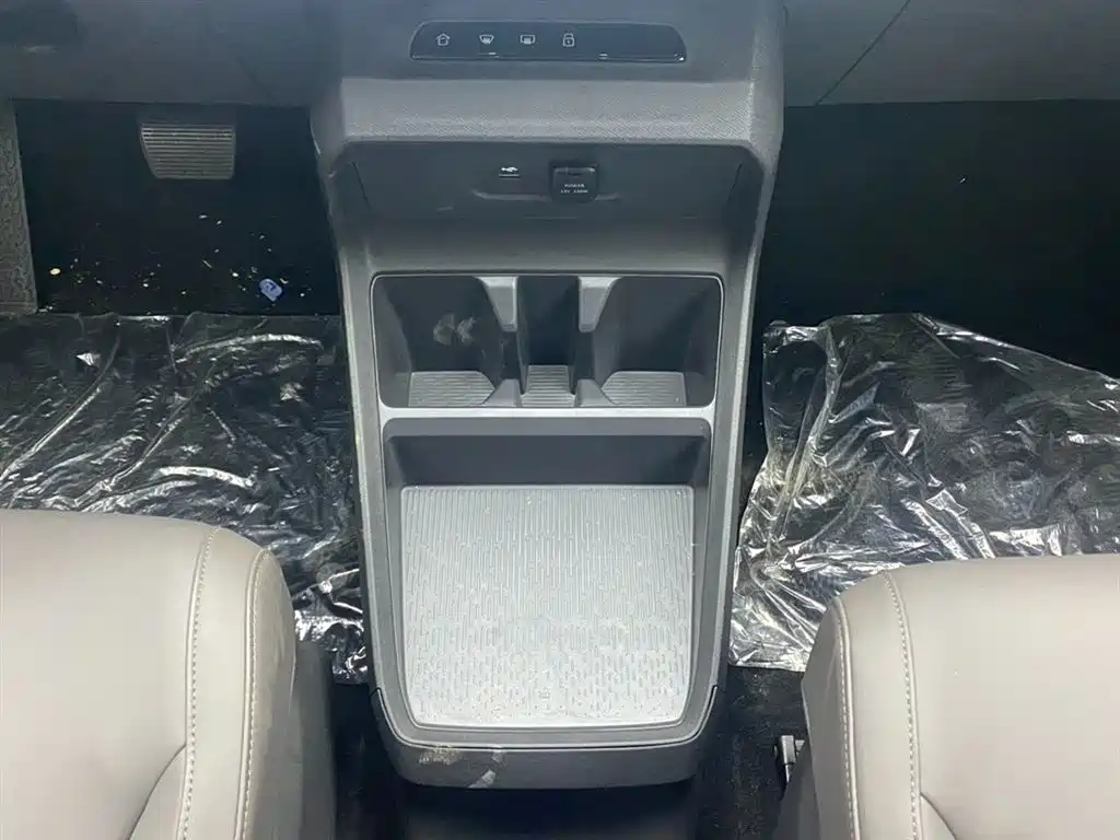 Everyone 7 2024 model facelift super hybrid long battery life version enjoy version купить на сайте DeffCars