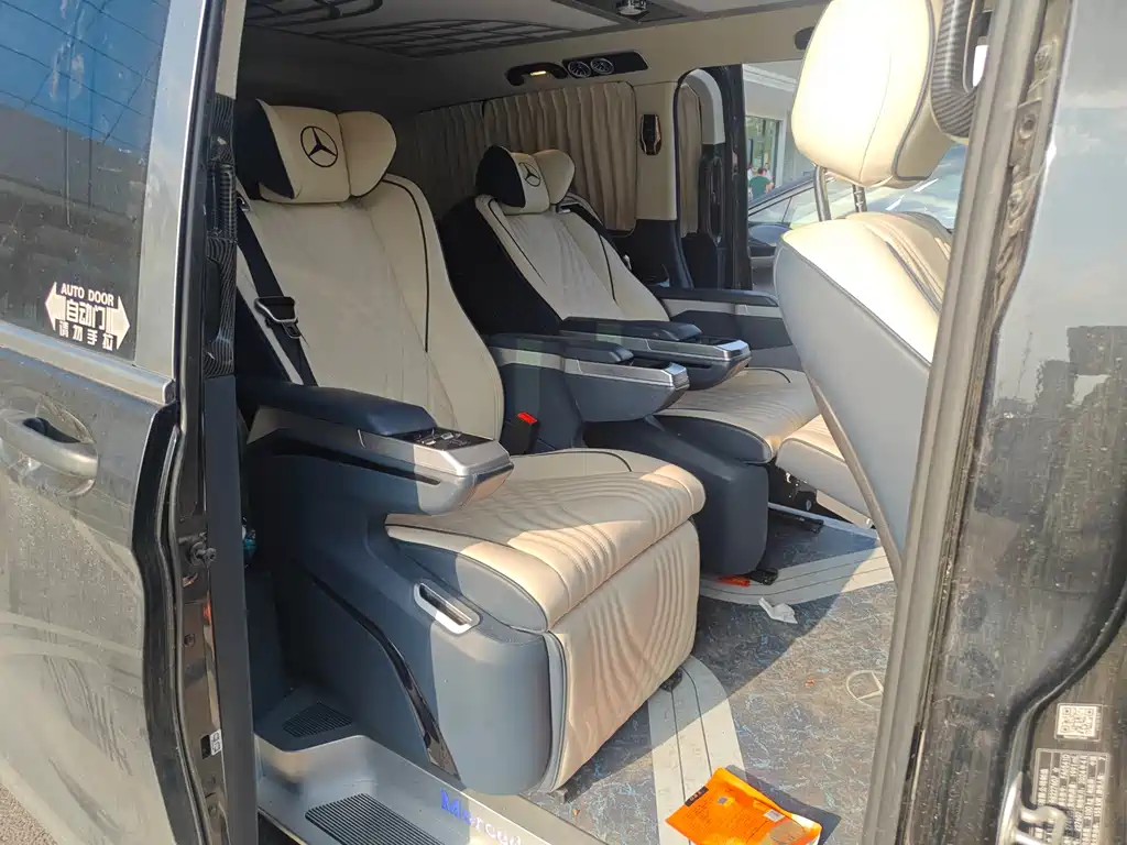 Vito 2023 2.0T Business Edition 7 seats купить на сайте DeffCars