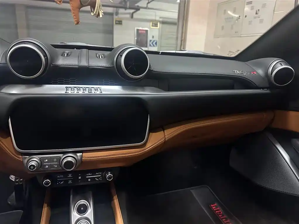Portofino 2021 3.9T M купить на сайте DeffCars