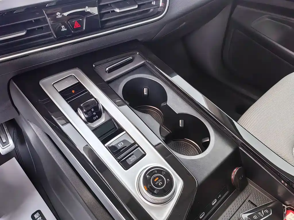 Lanxun 2025 380TSI four-wheel drive R-Line cruising model купить на сайте DeffCars