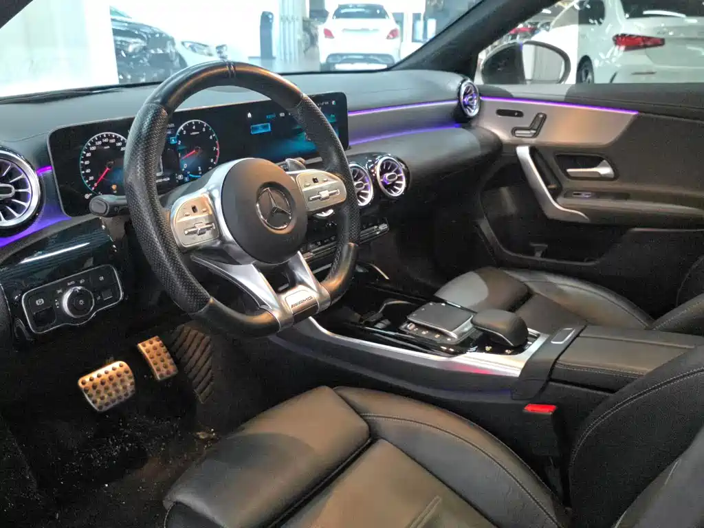 Mercedes-Benz A-Class AMG 2020 AMG A 35 L 4MATIC купить на сайте DeffCars