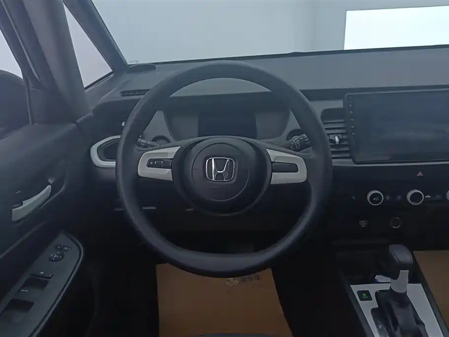 Fit 2022 1.5L CVT Trendy Sunroof Edition купить на сайте DeffCars