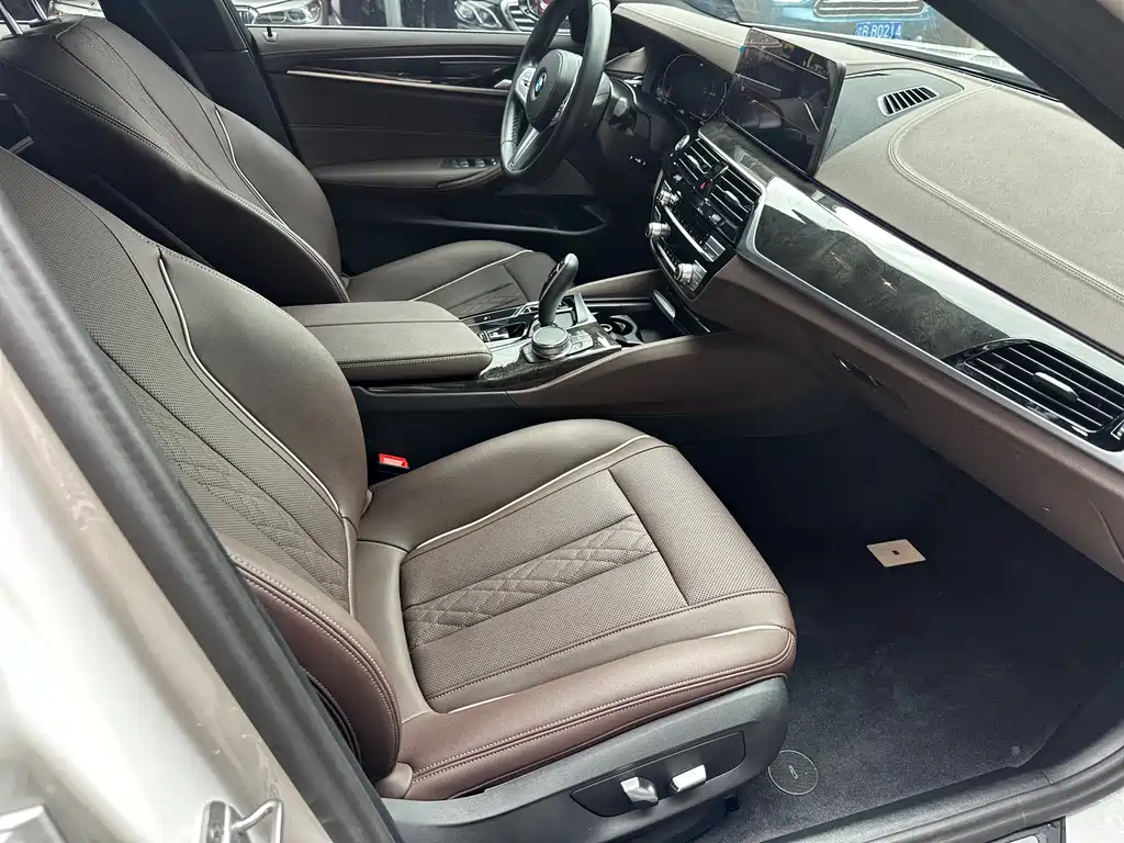 BMW 5 Series 2022 facelift 525Li M Sports Package купить на сайте DeffCars
