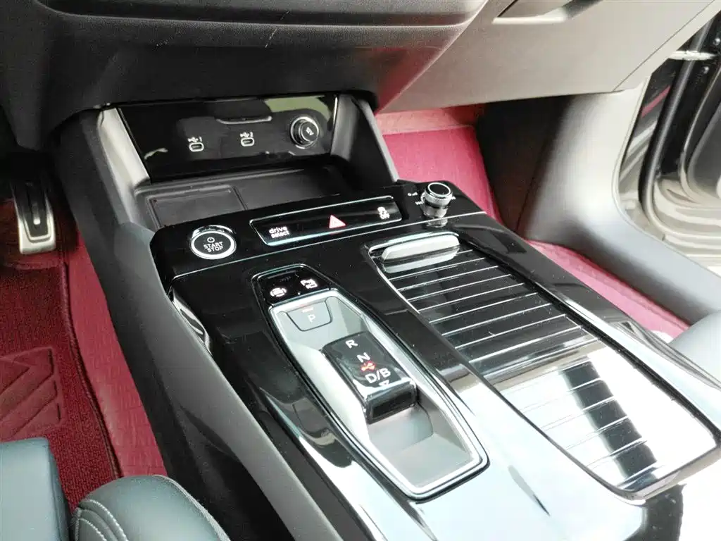 Audi Q6L e-tron 2026 first pilot version купить на сайте DeffCars