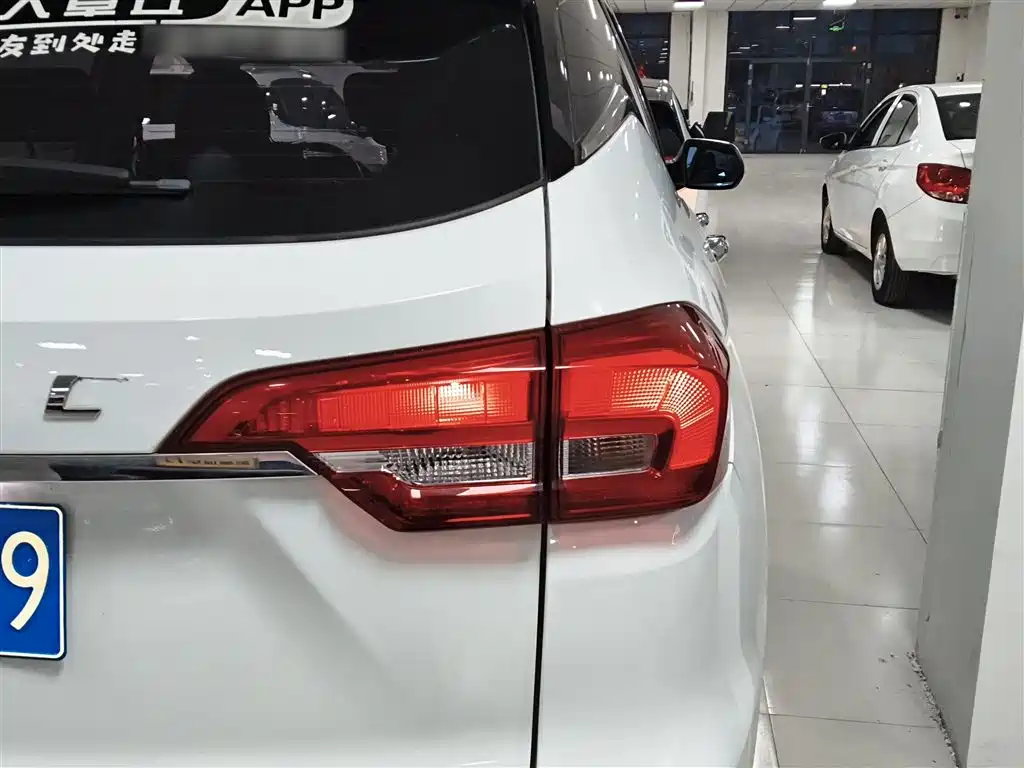 Haval M6 2017 1.5T manual two-wheel drive elite model купить на сайте DeffCars