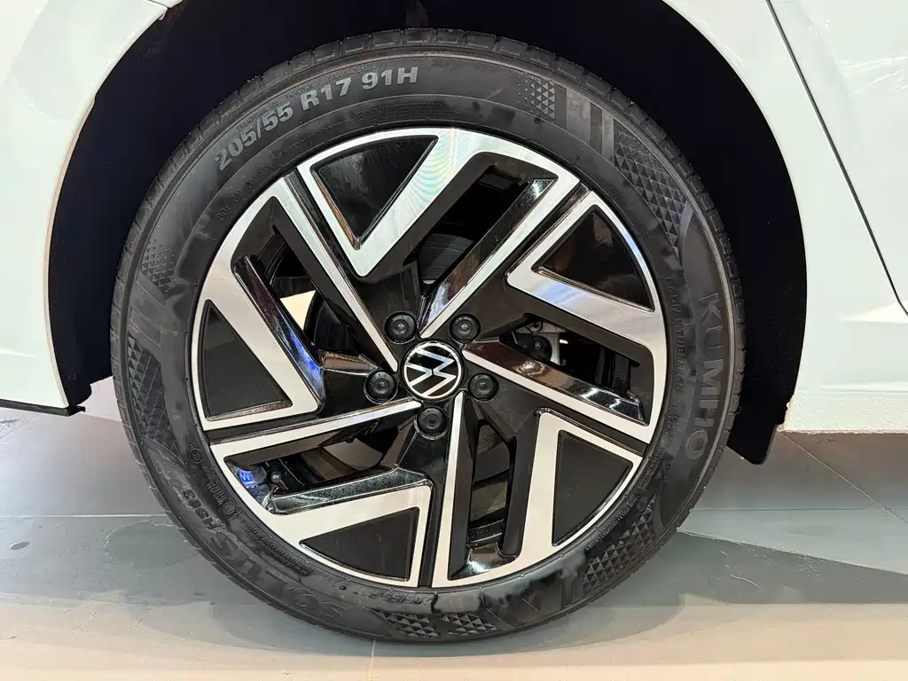 Sagitar 2024 300TSI DSG Super Edition купить на сайте DeffCars