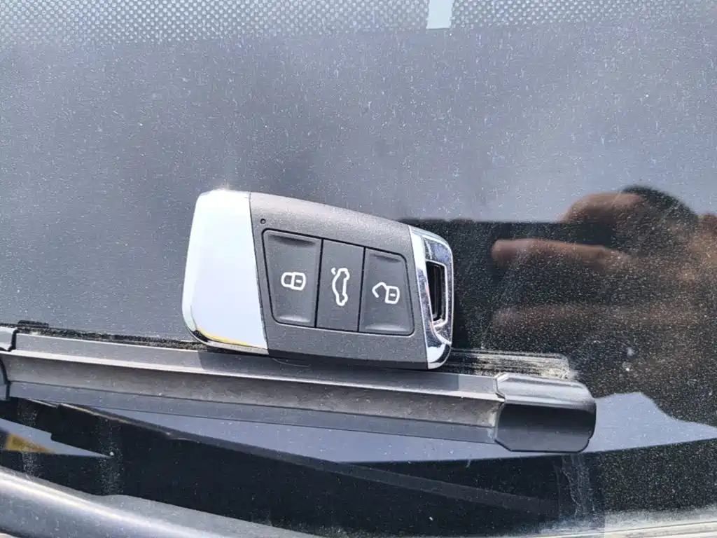 Passat Plug-in Hybrid 2022 430PHEV Hybrid Elite Edition купить на сайте DeffCars