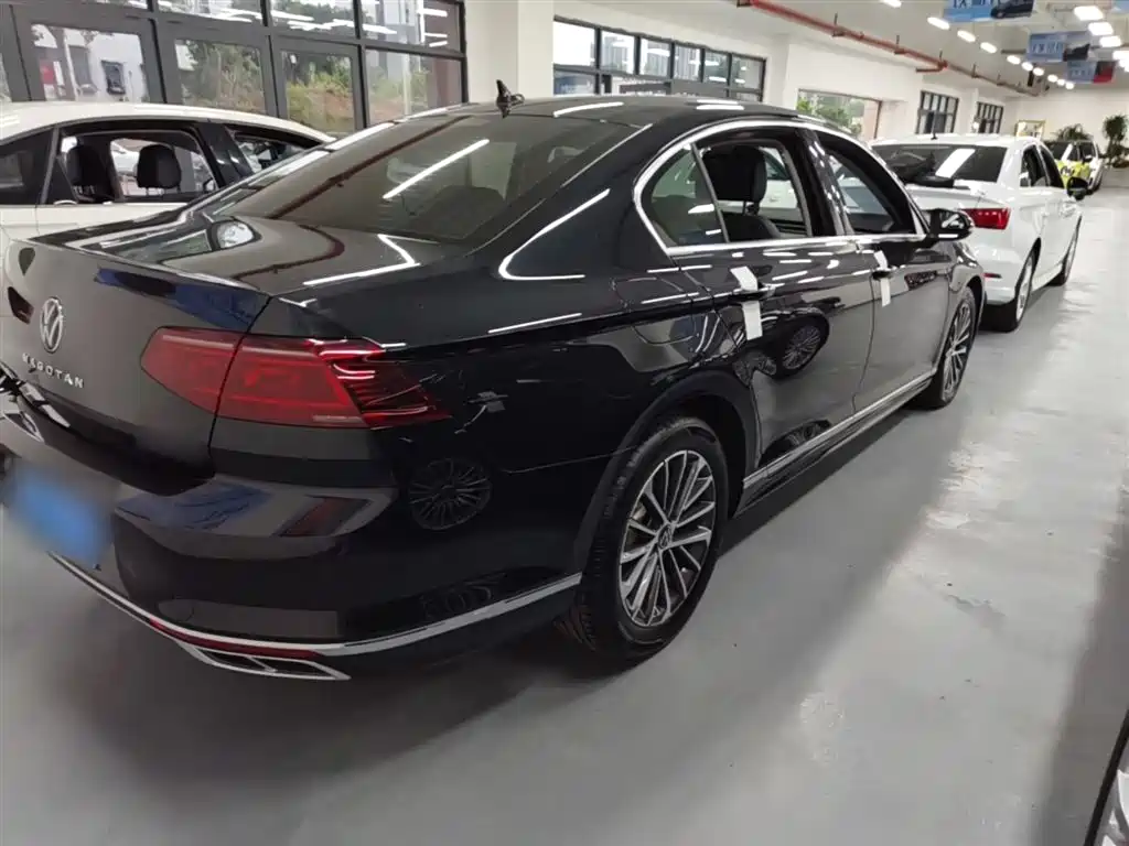 Magotan 2023 2 million commemorative edition 330TSI DSG leading model купить на сайте DeffCars