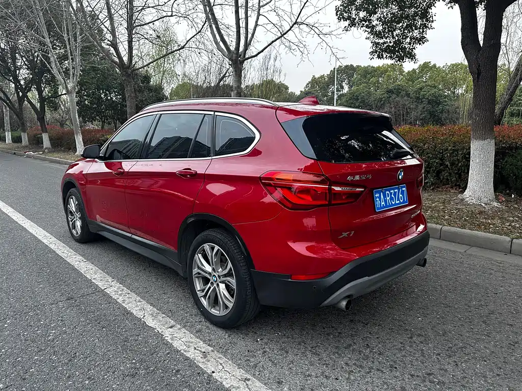 BMW X1 2019 sDrive20Li Leading Model купить на сайте DeffCars