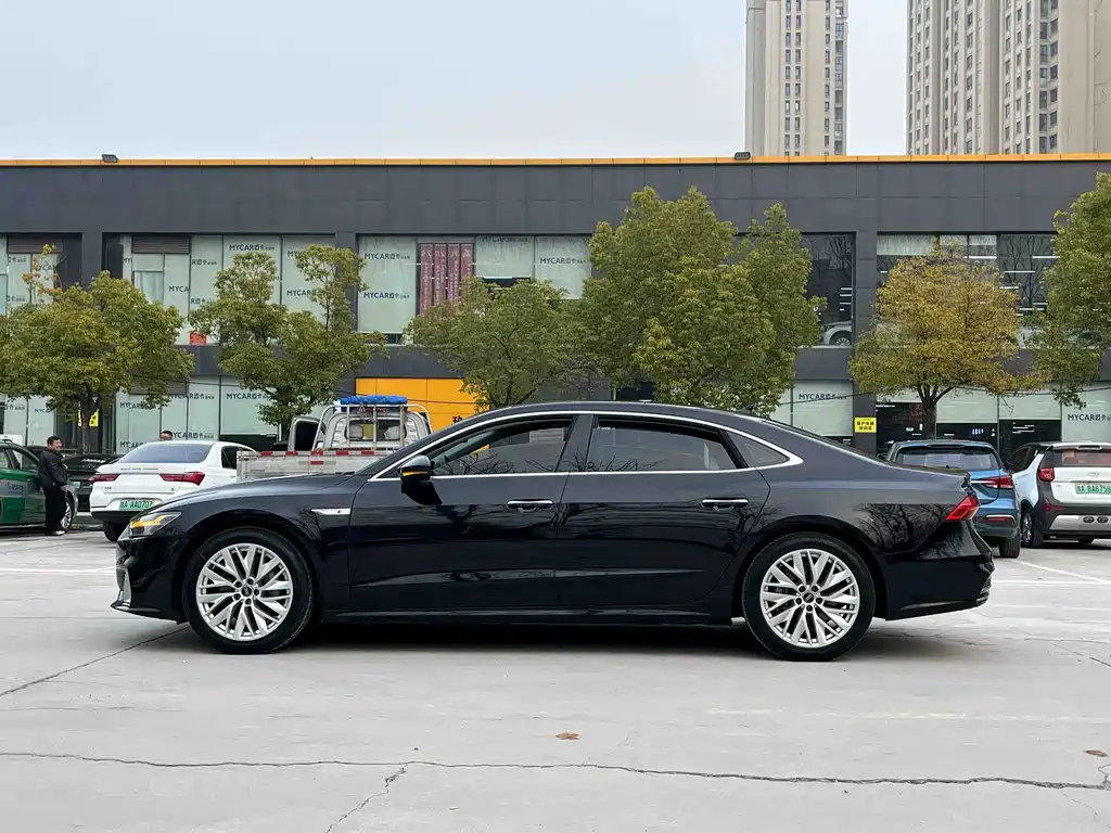 Audi A7L 2024 45TFSI S-line Dream Building Liquid Crystal Package купить на сайте DeffCars