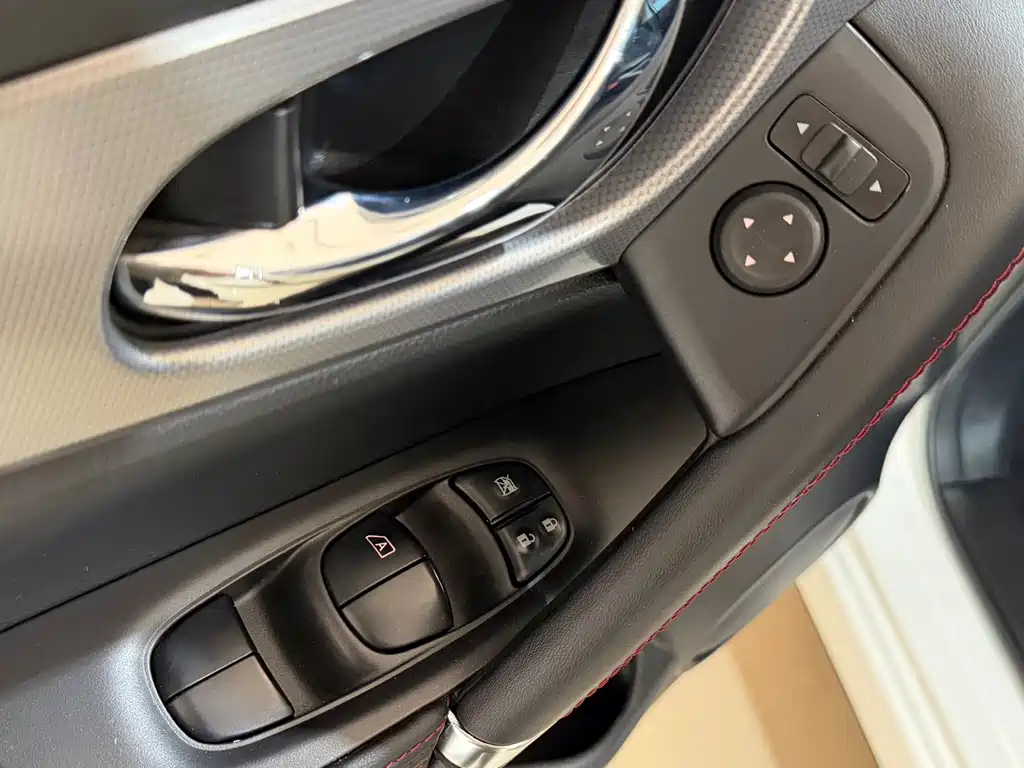 Qashqai 2022 2.0L CVT XV Prem Deluxe Edition купить на сайте DeffCars