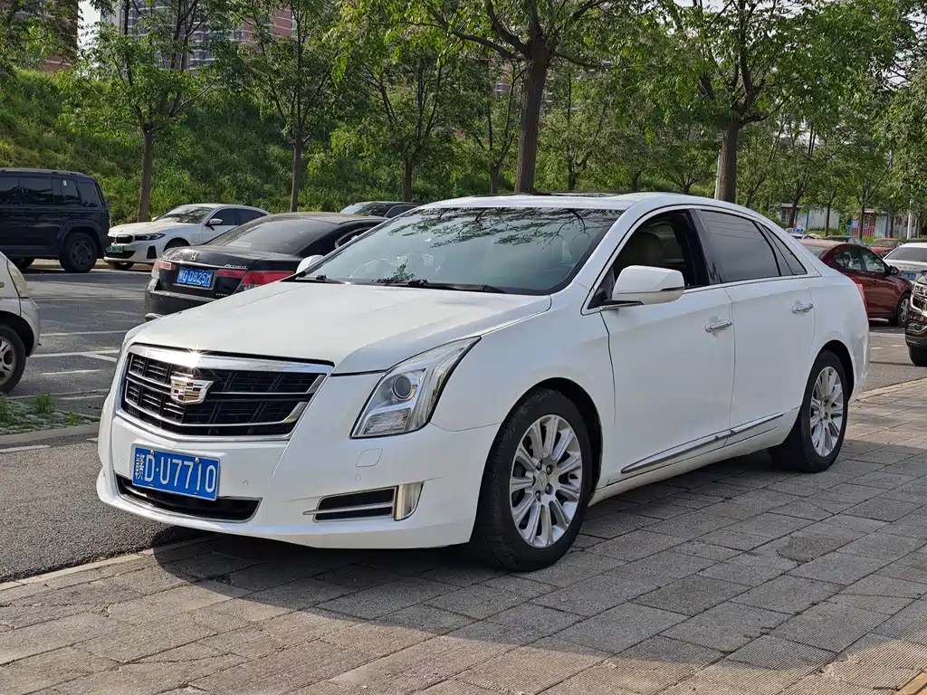 Cadillac XTS 2016 28T Elite купить на сайте DeffCars