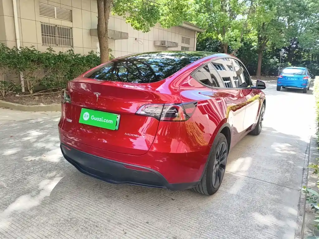 Model Y 2024 rear-wheel drive version купить на сайте DeffCars
