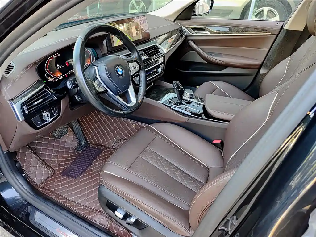 BMW 5 Series 2021 530Li Leading Luxury Package купить на сайте DeffCars