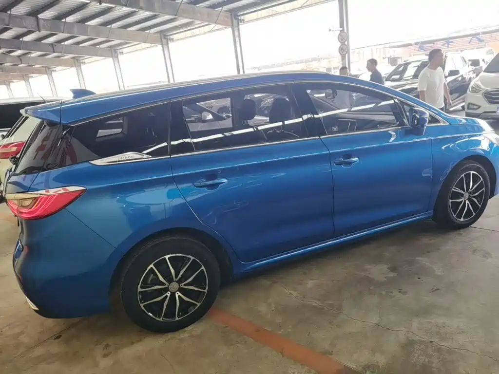 Song MAX 2017 1.5T automatic smart connection elite 7 seats купить на сайте DeffCars