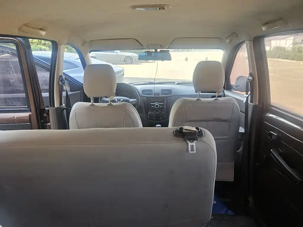 Wuling Hongguang 2015 1.2L S basic model National IV купить на сайте DeffCars