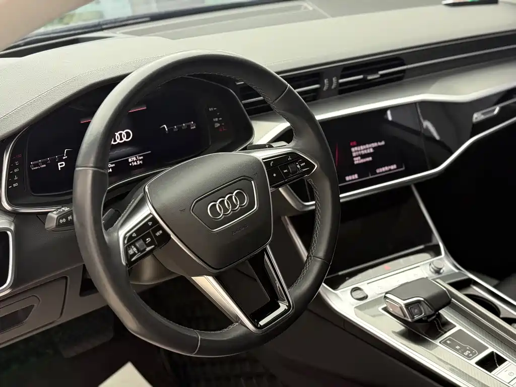 Audi A7 2024 45 TFSI Premium Selection купить на сайте DeffCars