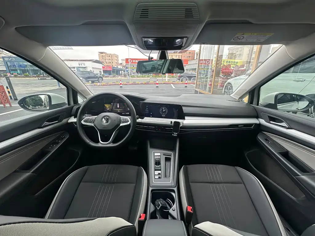 Golf 2021 280TSI DSG Pro First Edition купить на сайте DeffCars
