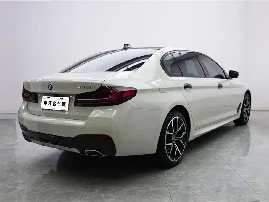 BMW 5 Series 2022 Facelift 2 530Li Exclusive M Sports Package купить на сайте DeffCars