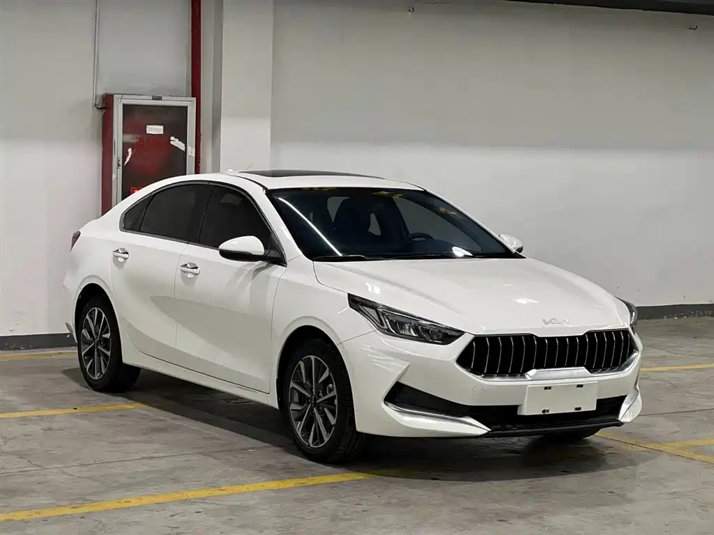 Kia K3 2021 facelift 1.5L CVT fashion version купить на сайте DeffCars