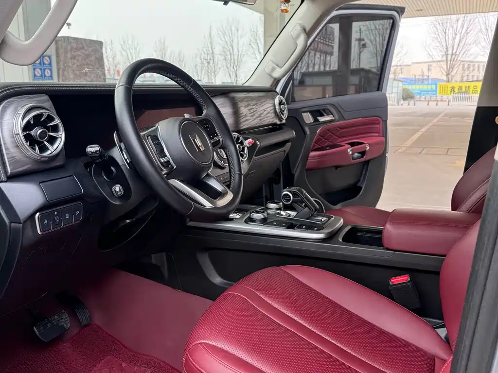 Tank 300 2024 2.0T Conqueror купить на сайте DeffCars