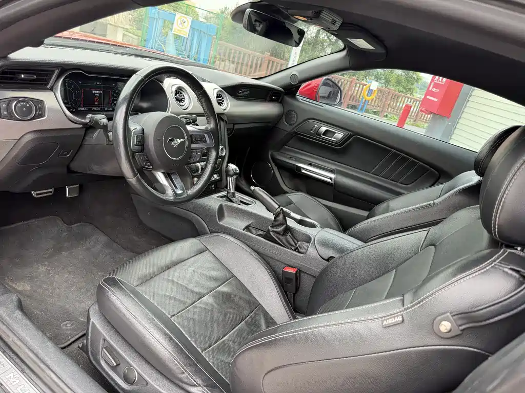 Mustang 2021 2.3T EcoBoost купить на сайте DeffCars