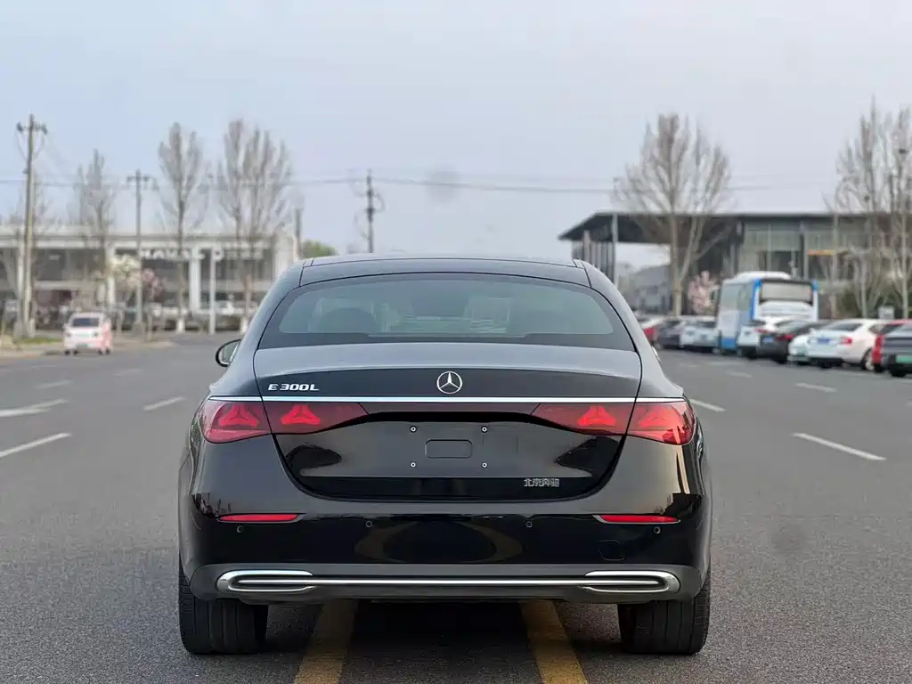 Mercedes-Benz E-Class 2024 E 300 L Fashion Model купить на сайте DeffCars