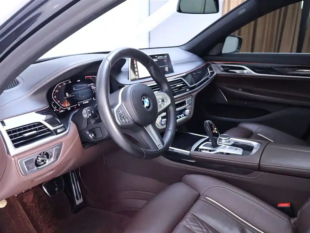 BMW 7 Series 2019 730Li M Sports Package купить на сайте DeffCars