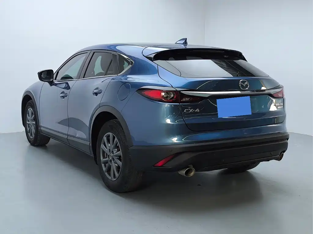 Mazda CX-4 2021 2.0L automatic two-wheel drive Blue Sky Vitality Edition купить на сайте DeffCars