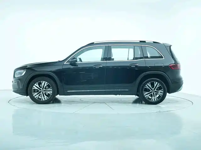 Mercedes-Benz GLB 2024 facelift GLB 220 dynamic version купить на сайте DeffCars