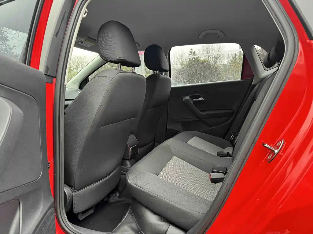 Polo 2014 1.4L manual fashion version купить на сайте DeffCars