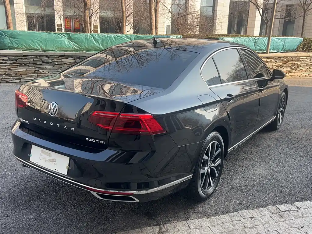 Magotan 2020 330TSI DSG leading model купить на сайте DeffCars