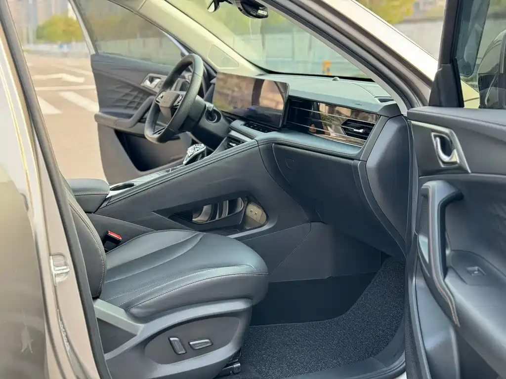 Roewe RX5 2023 1.5T flagship smart driving version купить на сайте DeffCars