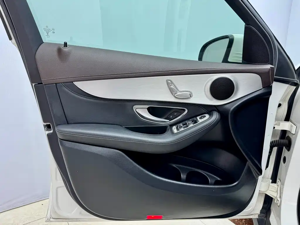 Mercedes-Benz GLC 2018 GLC 200 4MATIC купить на сайте DeffCars