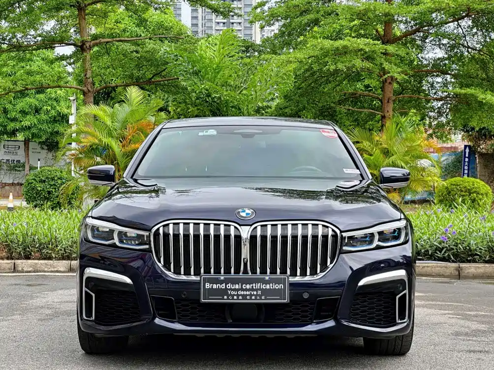 BMW 7 Series 2019 740Li xDrive Executive M Sport Kit купить на сайте DeffCars