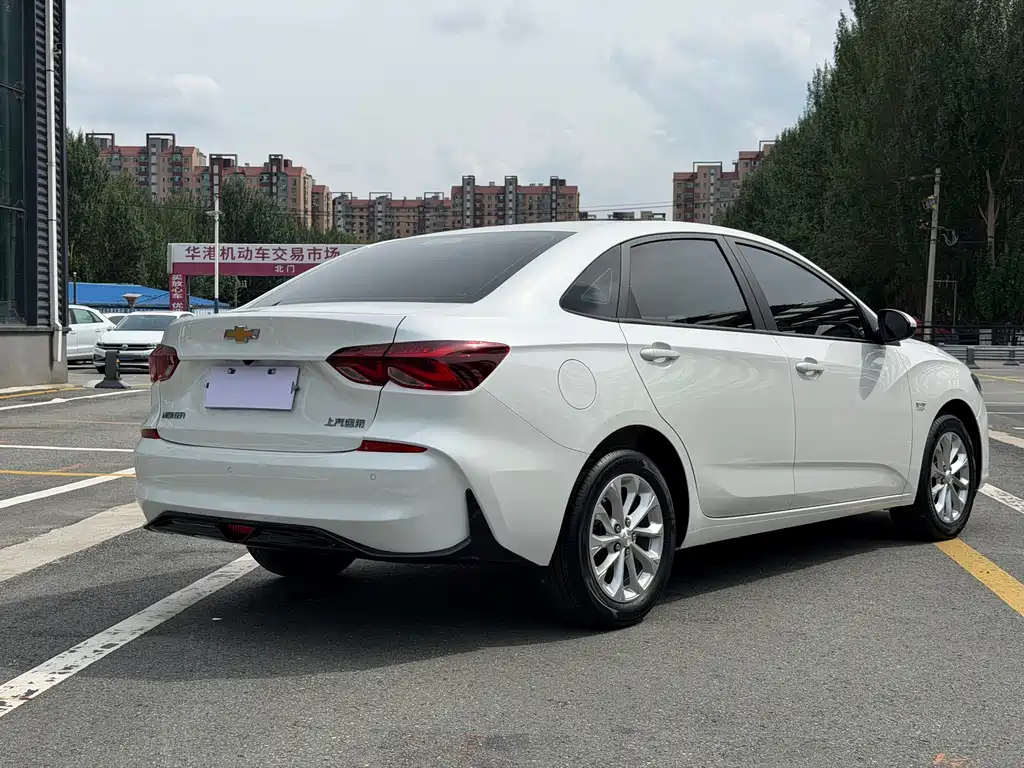 Cruze 2023 1.5L dual-clutch enjoyment version купить на сайте DeffCars