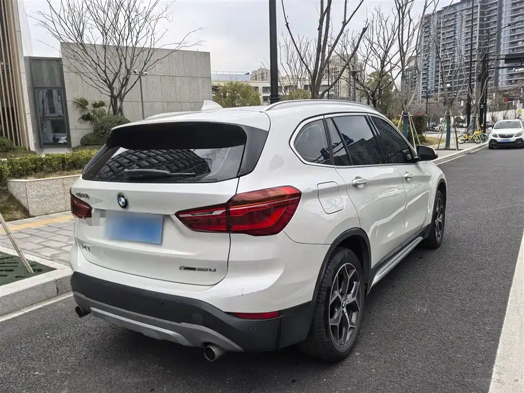 BMW X1 2019 xDrive20Li Exclusive Model купить на сайте DeffCars