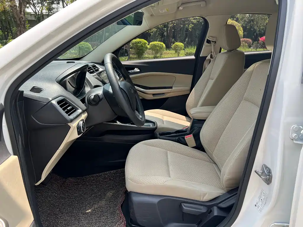 Escort 2017 facelift 1.5L automatic comfort model купить на сайте DeffCars