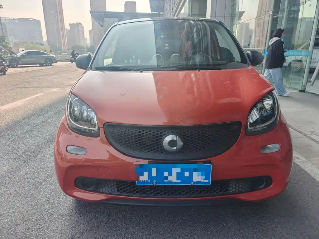 smart forfour 2016 1.0L 52kW smart version купить на сайте DeffCars