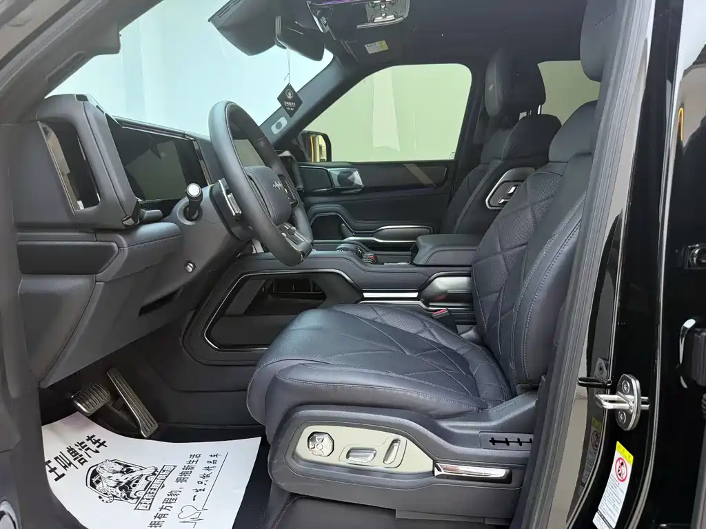 Leopard 8 2025 Zhiyong Deluxe Edition 6 seats купить на сайте DeffCars