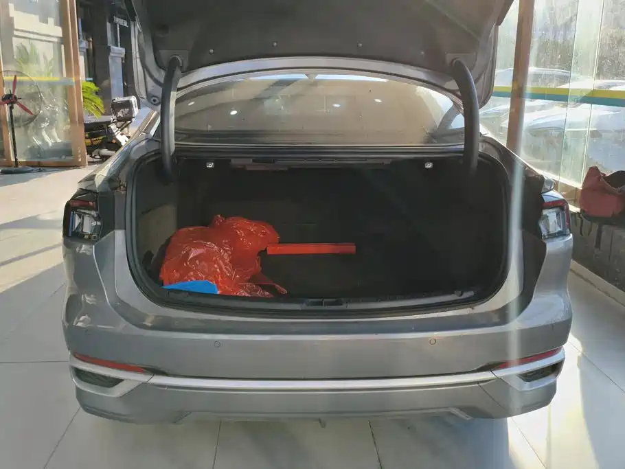 Mondeo 2025 1.5T EcoBoost Luxury купить на сайте DeffCars