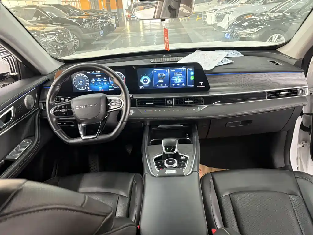 Tiggo 8 PRO 2022 290T two-wheel drive deep space version 5 seats купить на сайте DeffCars