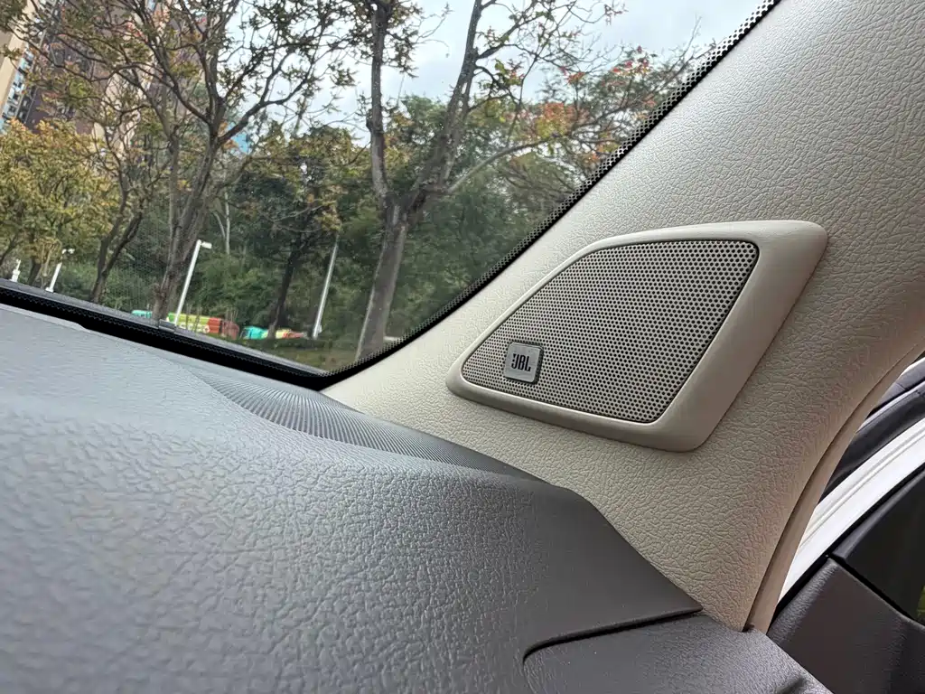 Prado 2018 3.5L automatic TX-L NAVI rear mounted spare tire купить на сайте DeffCars