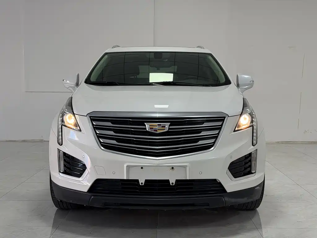 Cadillac XT5 2018 25T luxury model купить на сайте DeffCars