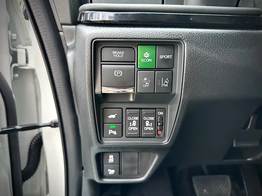 Alison 2022 2.0L e:HEV Extreme Edition купить на сайте DeffCars