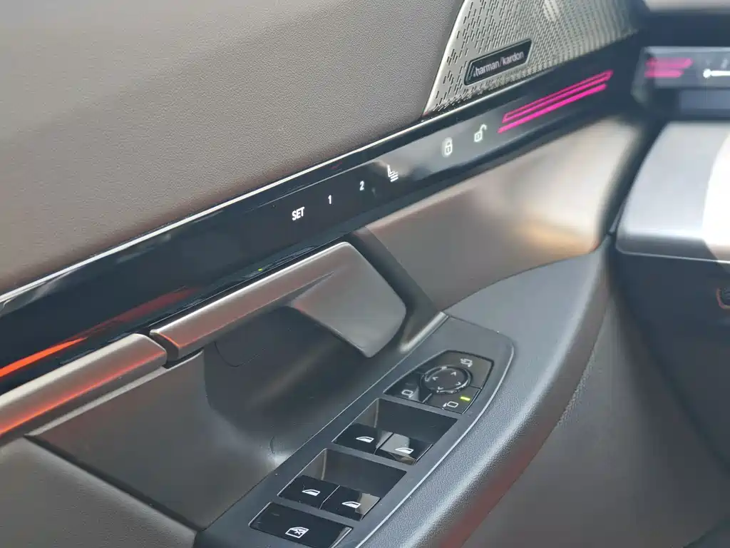 BMW 5 Series 2024 525Li M Sports Package купить на сайте DeffCars