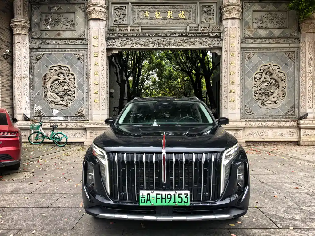 Hongqi HS7 PHEV 2024 2.0T PHEV four-wheel drive Qichang version 7 seats купить на сайте DeffCars